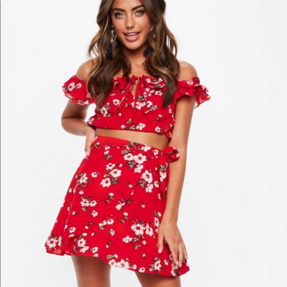 Misguided red floral set